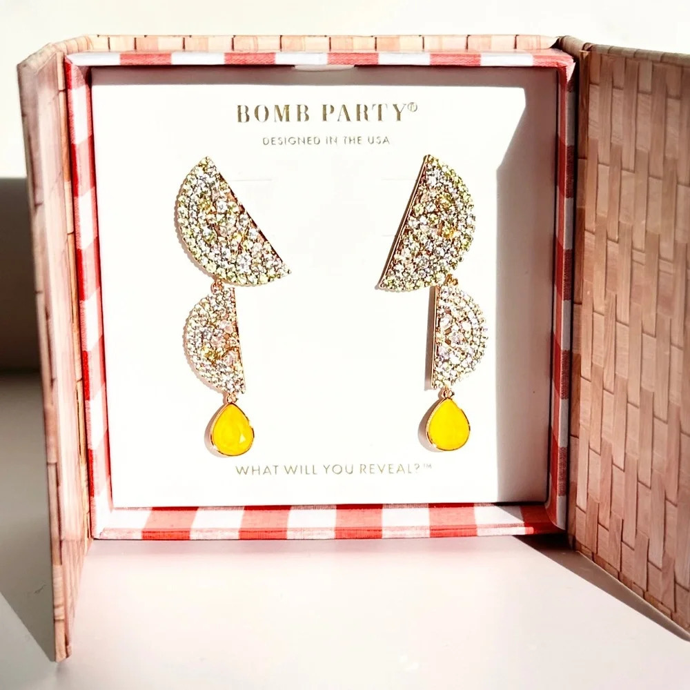 Bomb Party Market Fresh Under The Orange Tree Statement Earrings RBP6406 NWT